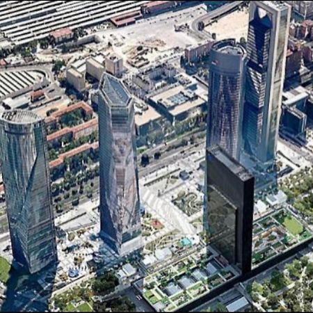 מלון מדריד De Frente A 4 Torres, Habitacion Con Bano מראה חיצוני תמונה